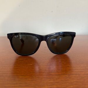 RayBan Sunglasses Black Acetate 4184 601/71 Unisex‎
